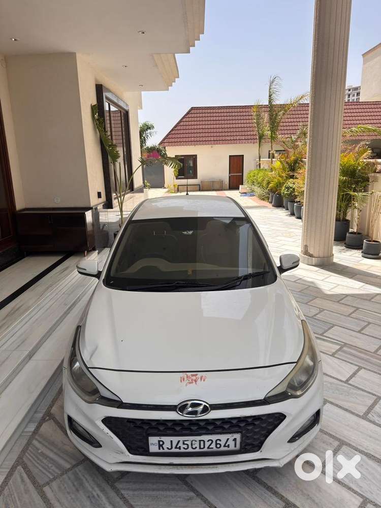 Hyundai Petrol 2018 Car