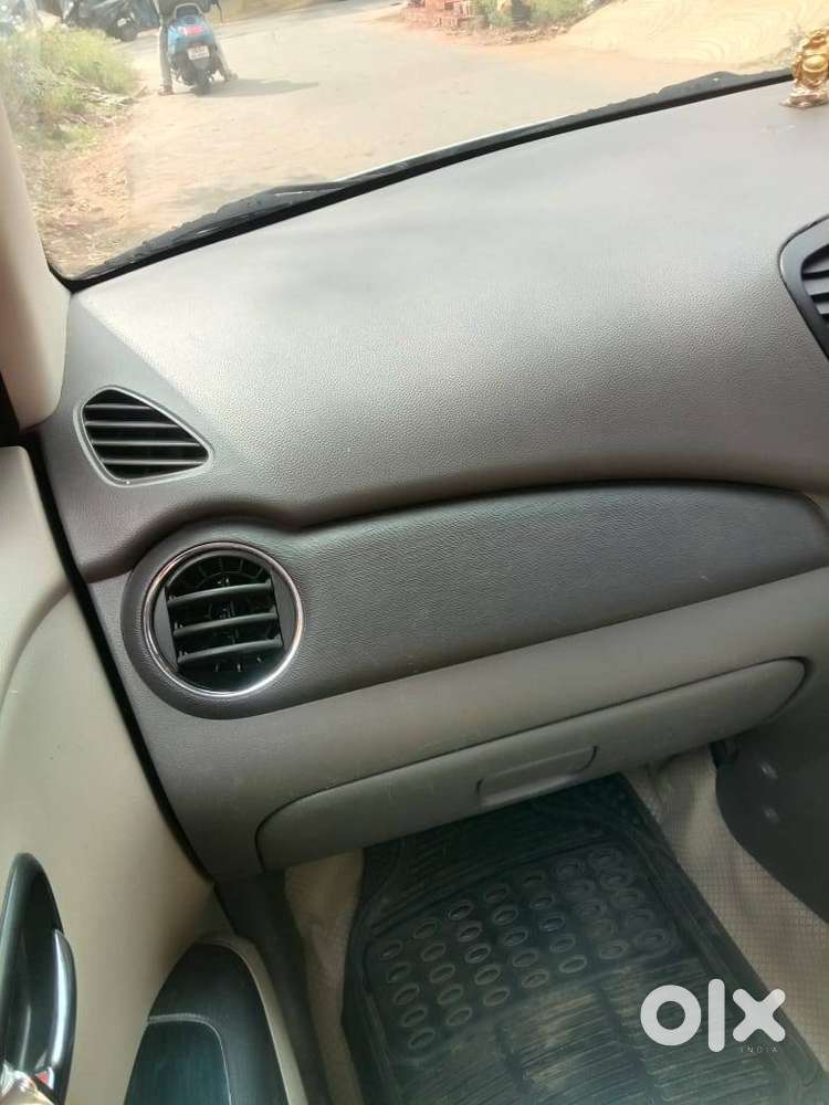 Top Model,2011sportz,1.2kappa Engine,4 Power Window ,power Steering
