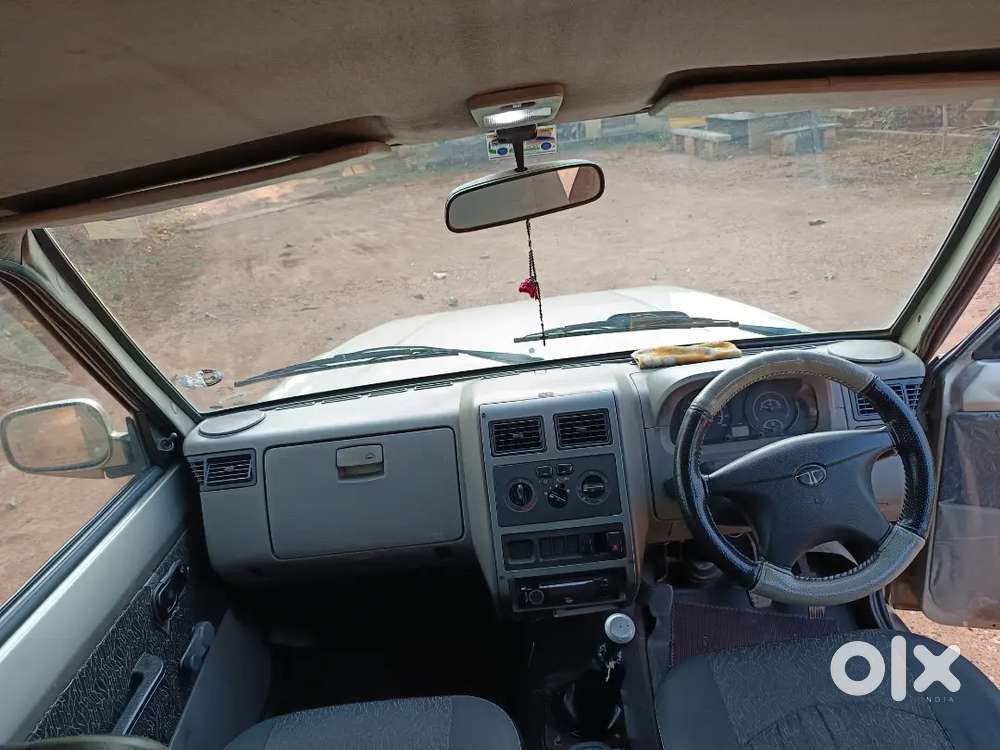Tata Sumo Gold Ex Cr4 2013  Single Owner (corporate)
