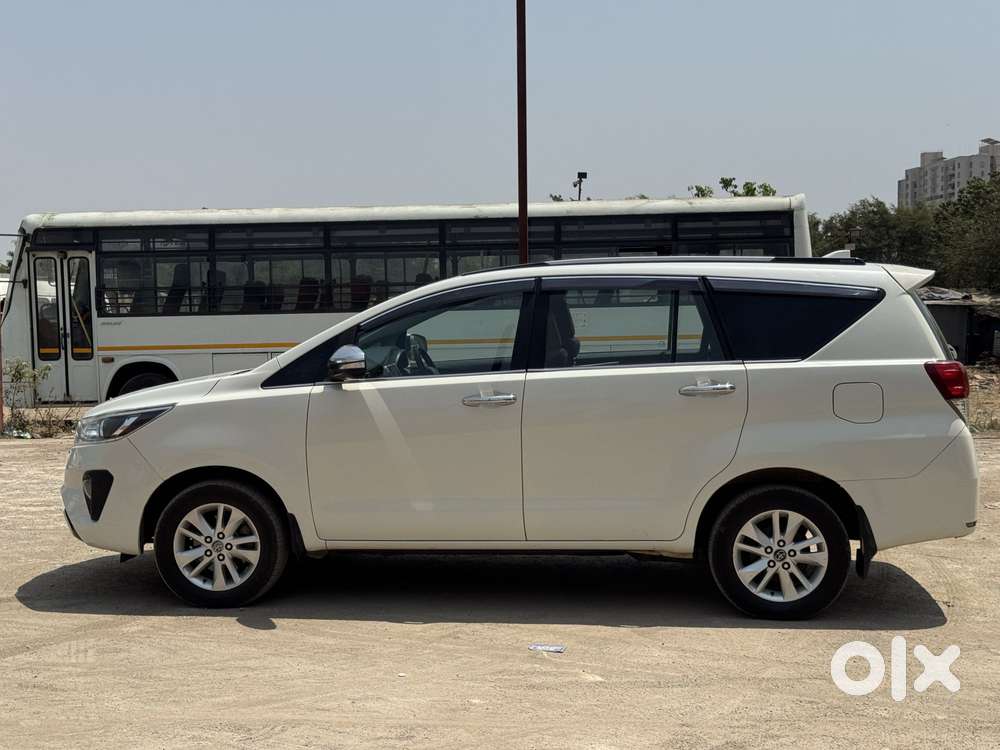 Toyota Innova Crysta 2.8 Zx At, 2017, Diesel