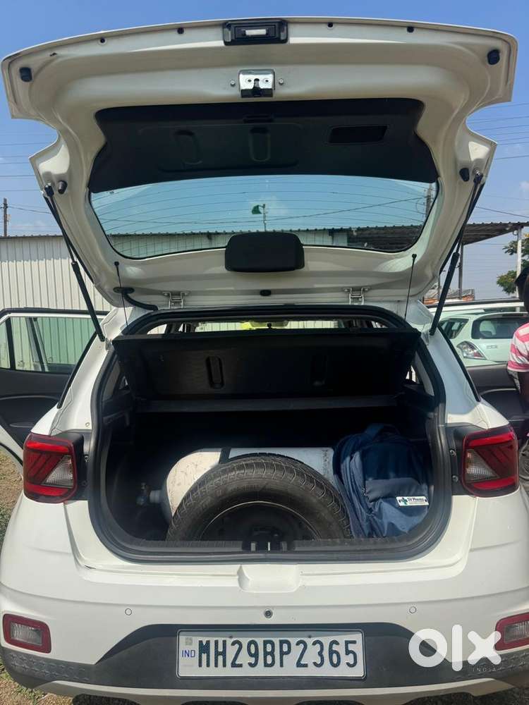 Hyundai Venue Mt 2020