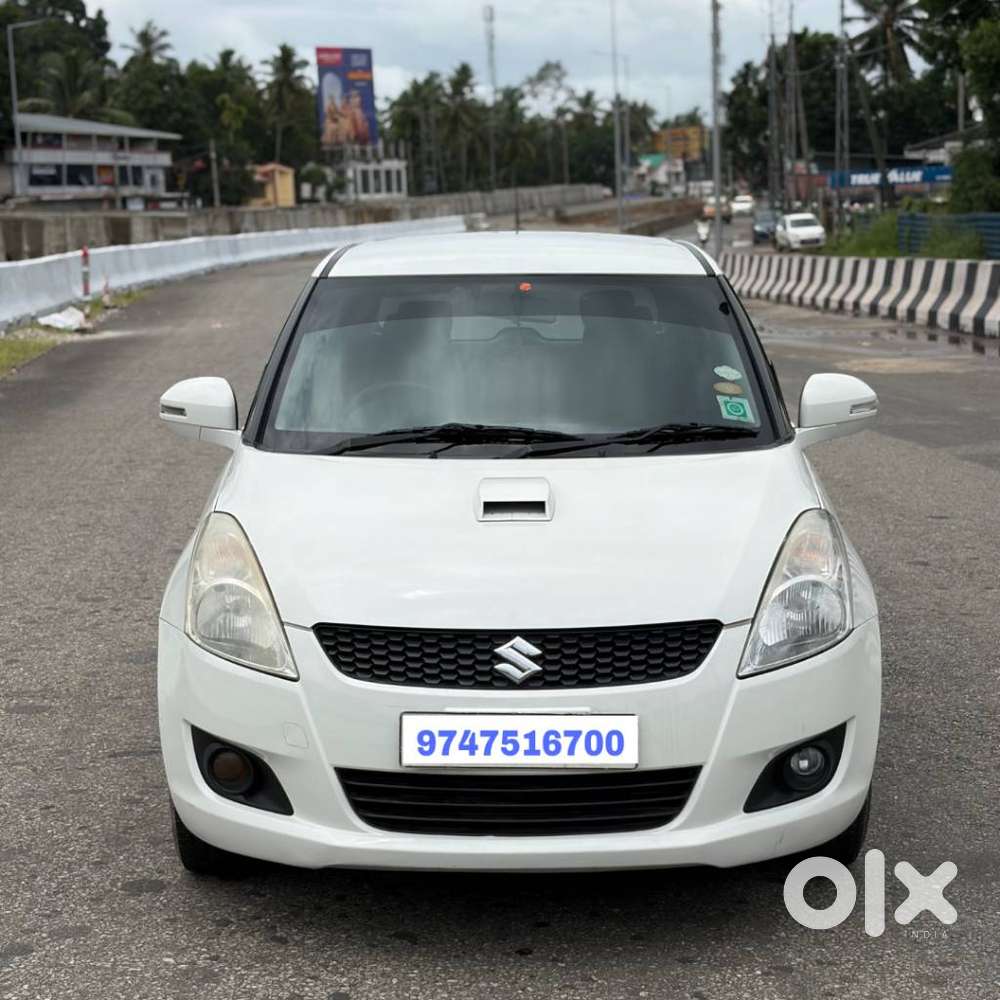 Maruti Suzuki Swift Vxi + Manual, 2012, Petrol