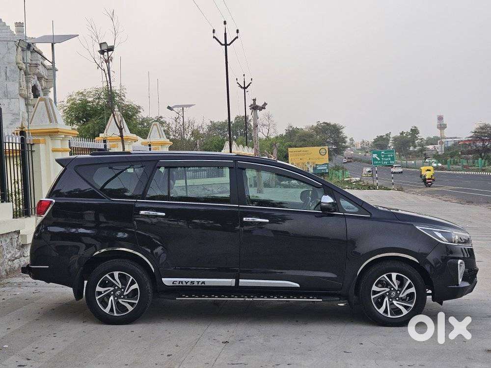 Toyota Innova Crysta 2.4 V 8 Str, 2021, Diesel