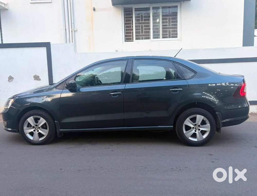 Skoda Rapid 1.0 Style At, 2017, Diesel