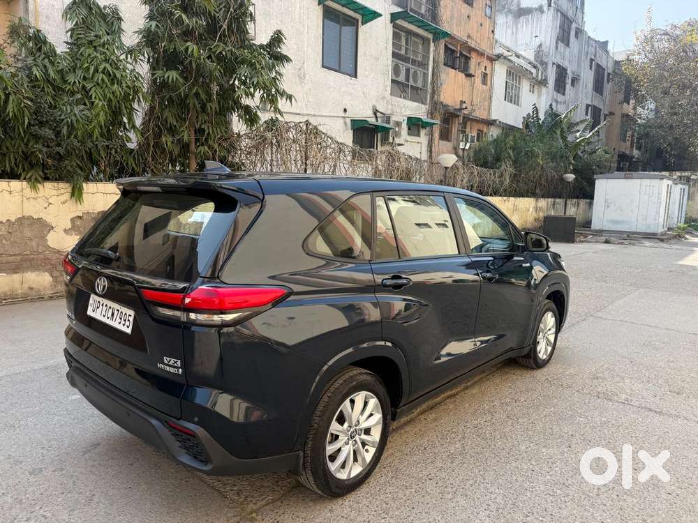 Toyota Innova Hycross 2.0 Vx Hybrid 7 Str, 2025
