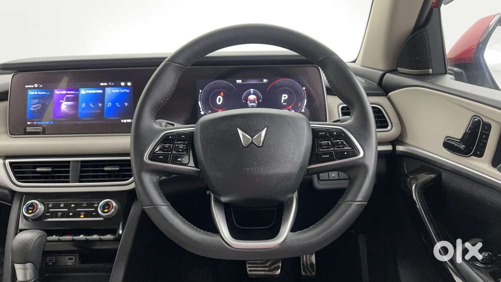 Mahindra Xuv700 2.2 Ax 7 Diesel At Luxury Pack Str, 2022, Diesel