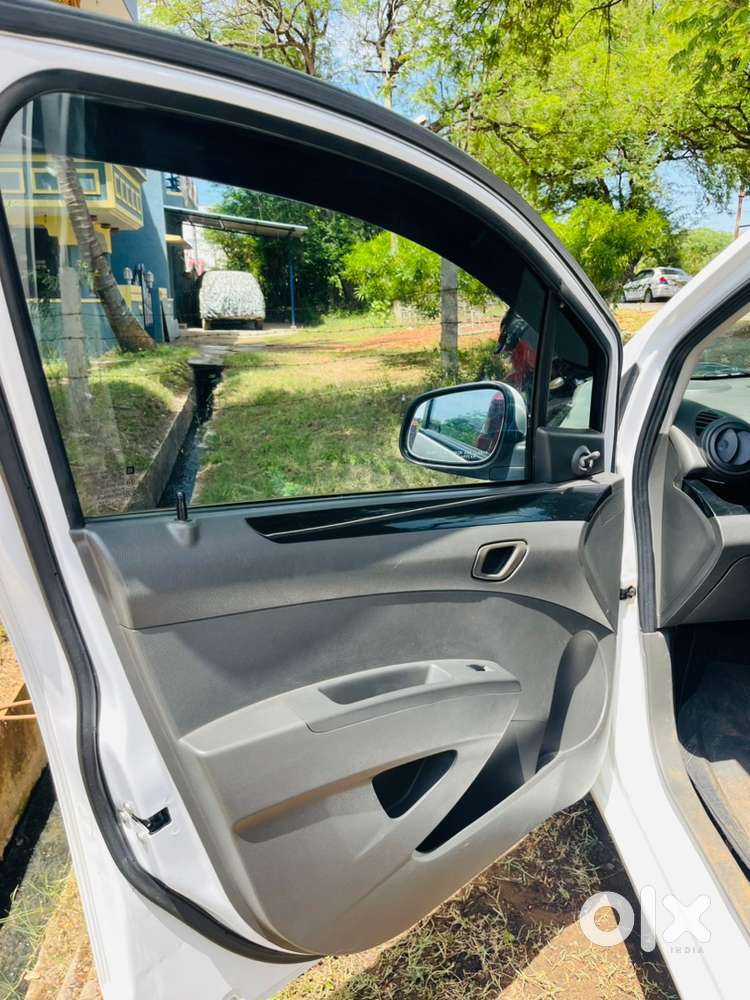 Chevrolet Beat Petrol 2011