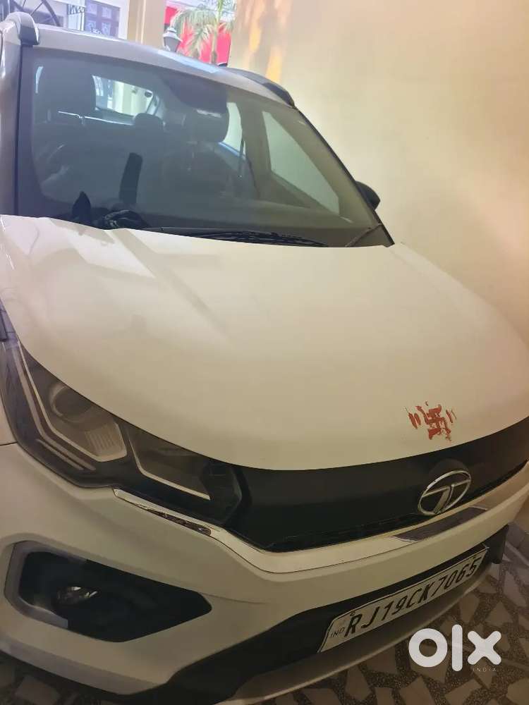 Tata Nexon Petrol Manual 2021 Petrol+cng Top Modal