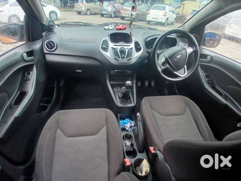 Ford Figo 2012-2015 Petrol Titanium, 2016, Petrol
