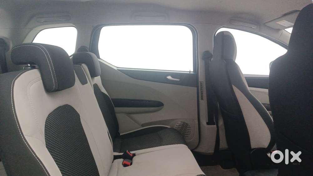 Renault Triber Rxz, 2019, Petrol