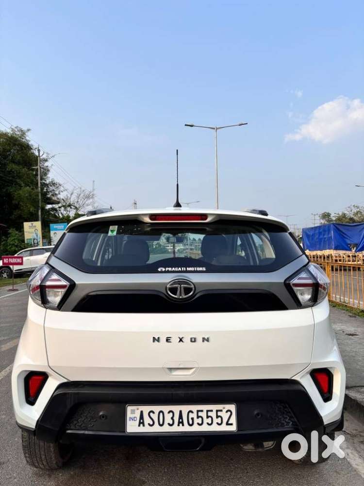 Tata Nexon 1.2 Revotron Xm (s), 2022, Petrol