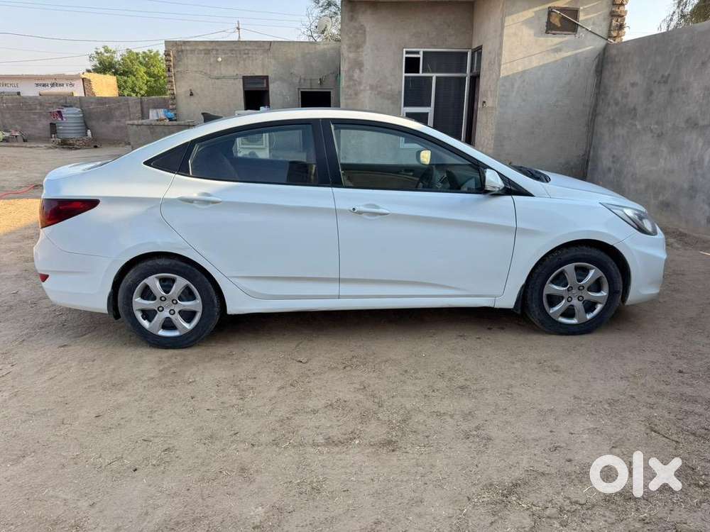 Hyundai Fluidic Verna 2014 Petrol Well Maintained