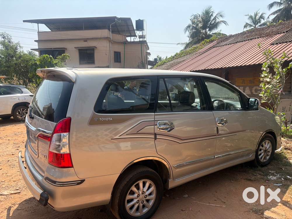 Toyota Innova Diesel 2014