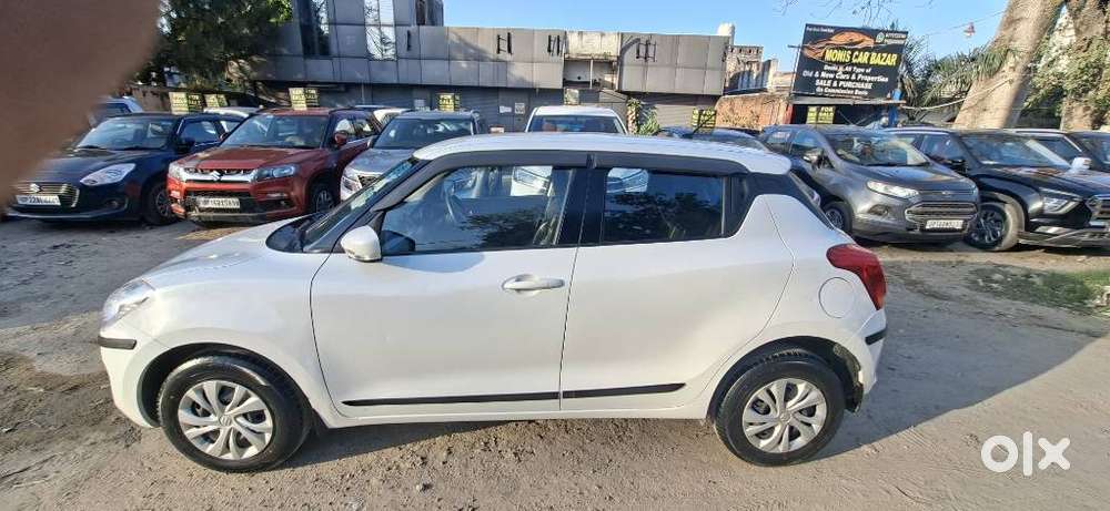 Maruti Suzuki Swift Vxi + Manual, 2020, Petrol