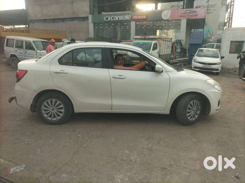 Maruti Suzuki Dzire 1.2 Vxi, 2017, Petrol