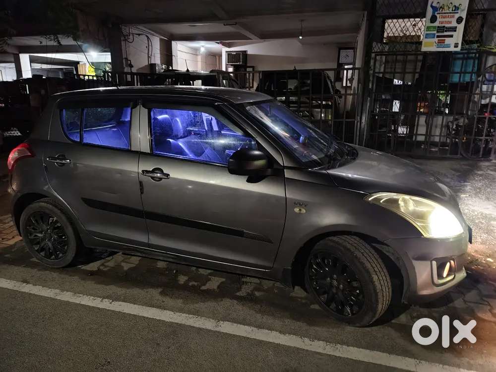 Maruti Suzuki Swift Lxi