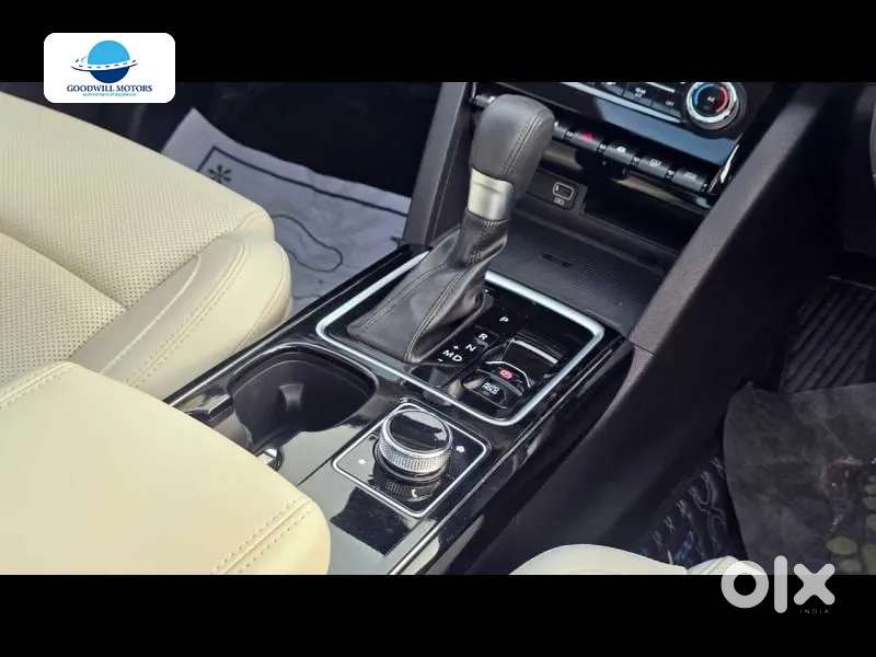 Mahindra Xuv700 2.2 Ax 7 Diesel At Luxury Pack Str, 2024, Diesel