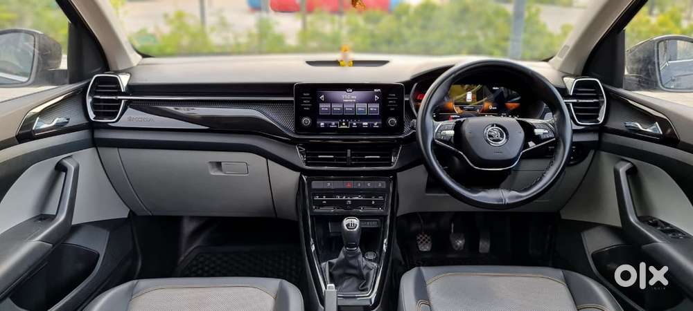 Skoda Kushaq 1.0 Tsi Style, 2023, Petrol