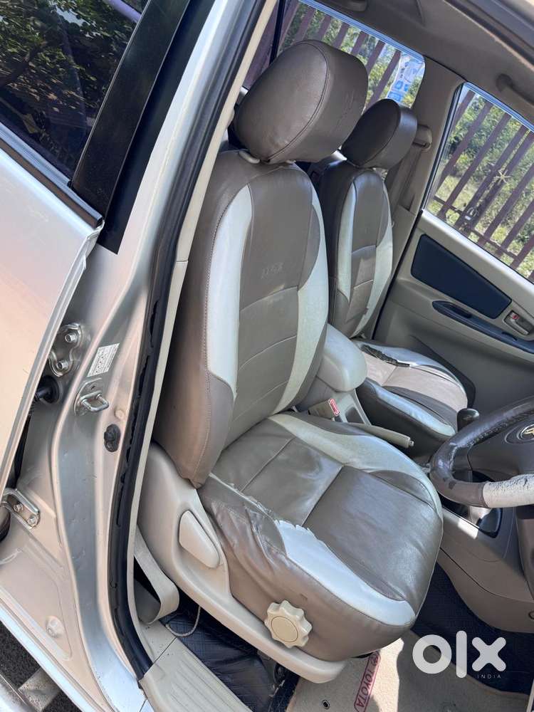 Toyota Innova 2.5 Gx 7 Seater Bs Iv, 2010, Diesel