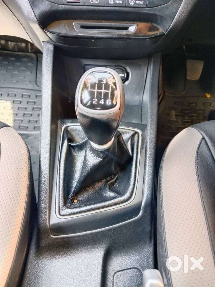 Hyundai I20 1.4 Asta (o) Crdi, 2015, Diesel