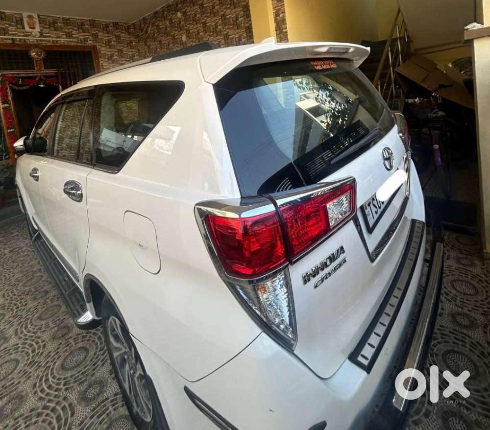 Toyota Innova Crysta 2.4 V 7 Str, 2022, Diesel