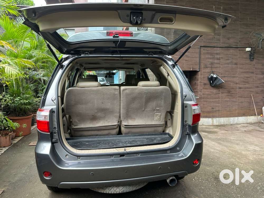 Toyota Fortuner 2011 Diesel Manual