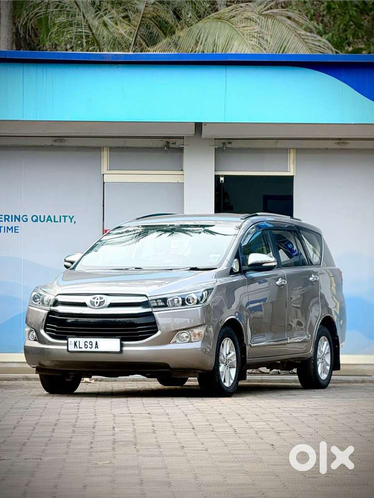 Toyota Innova Crysta 2.8z Automatic, 2017, Diesel