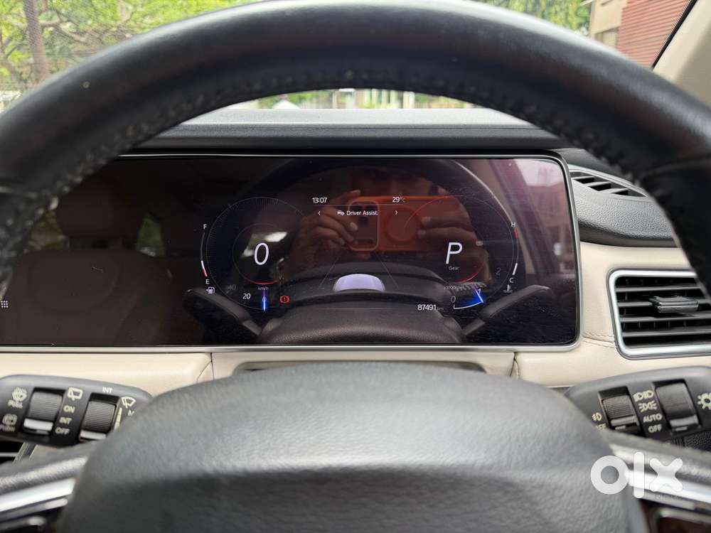 Mahindra Xuv700 2.2 Ax 7 Diesel At Luxury Pack Str, 2022, Diesel