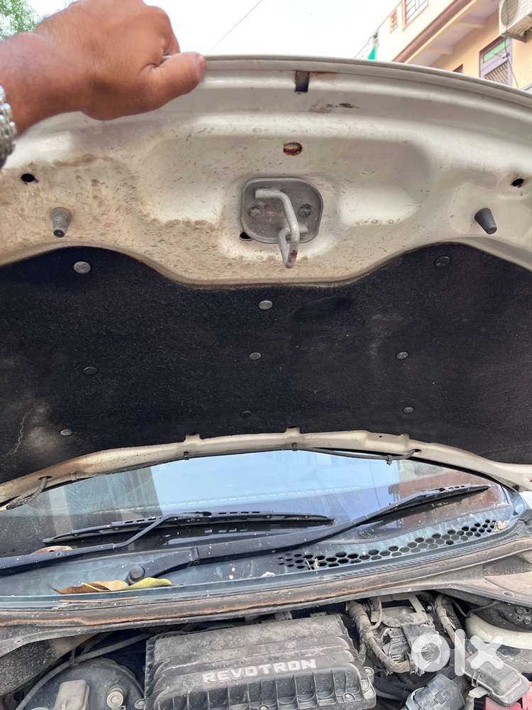 Tata Tiago Petrol 2016