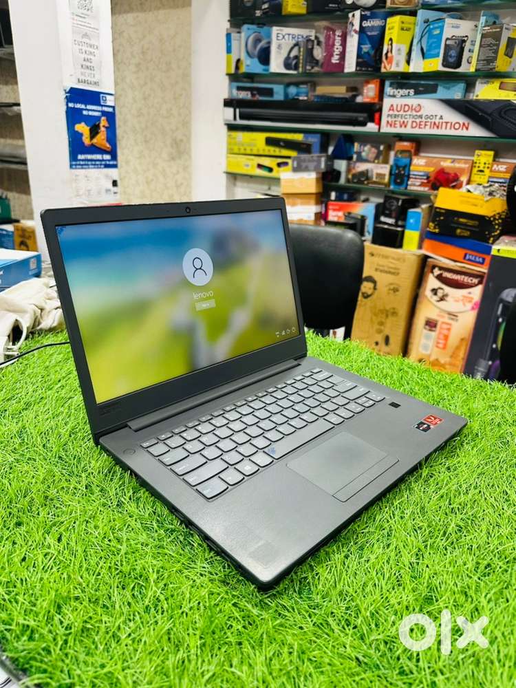 Lenovo Laptop Ryzen-3/8/256