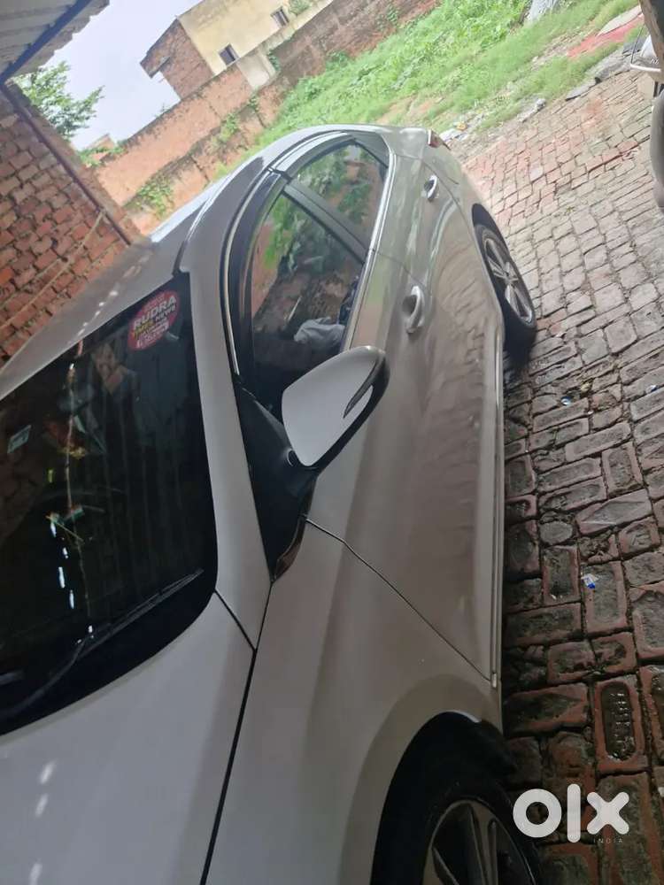Hyundai Fluidic Verna 2018