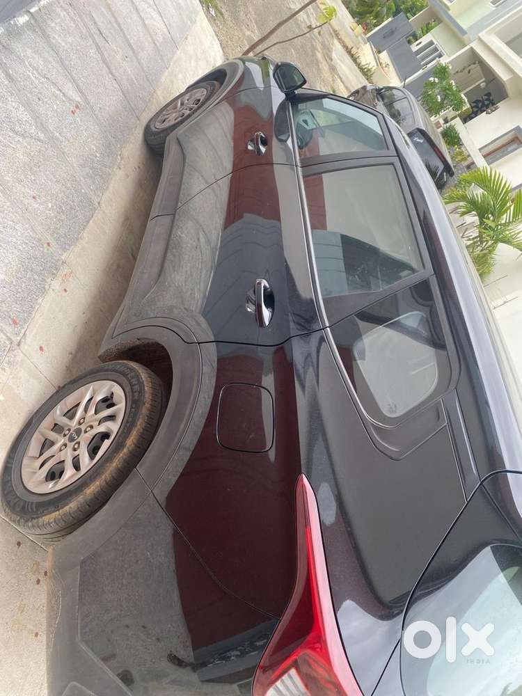 Kia Carens 2024 Petrol Imt Well Maintained
