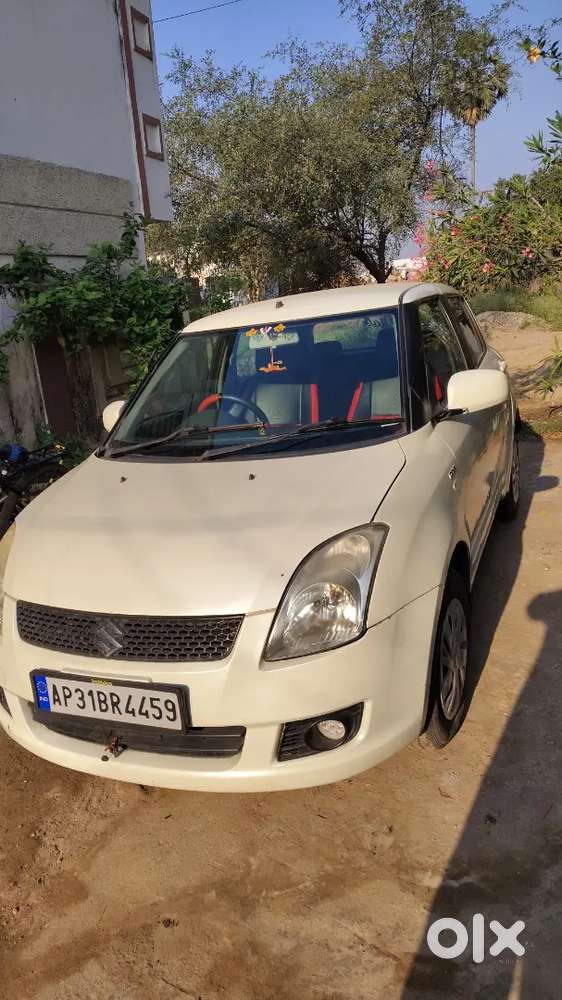 2 Seal Tyres ,new Display With Back Camera, Ac Condition ,milage 25km