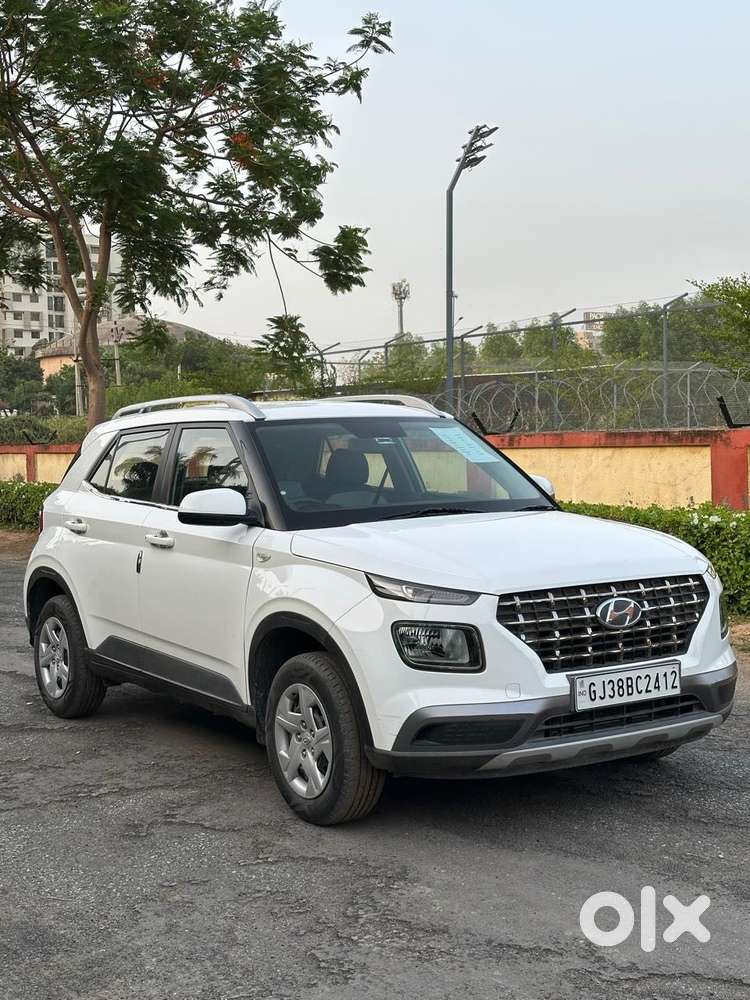 Hyundai Venue S 1.2 Petrol, 2020, Petrol