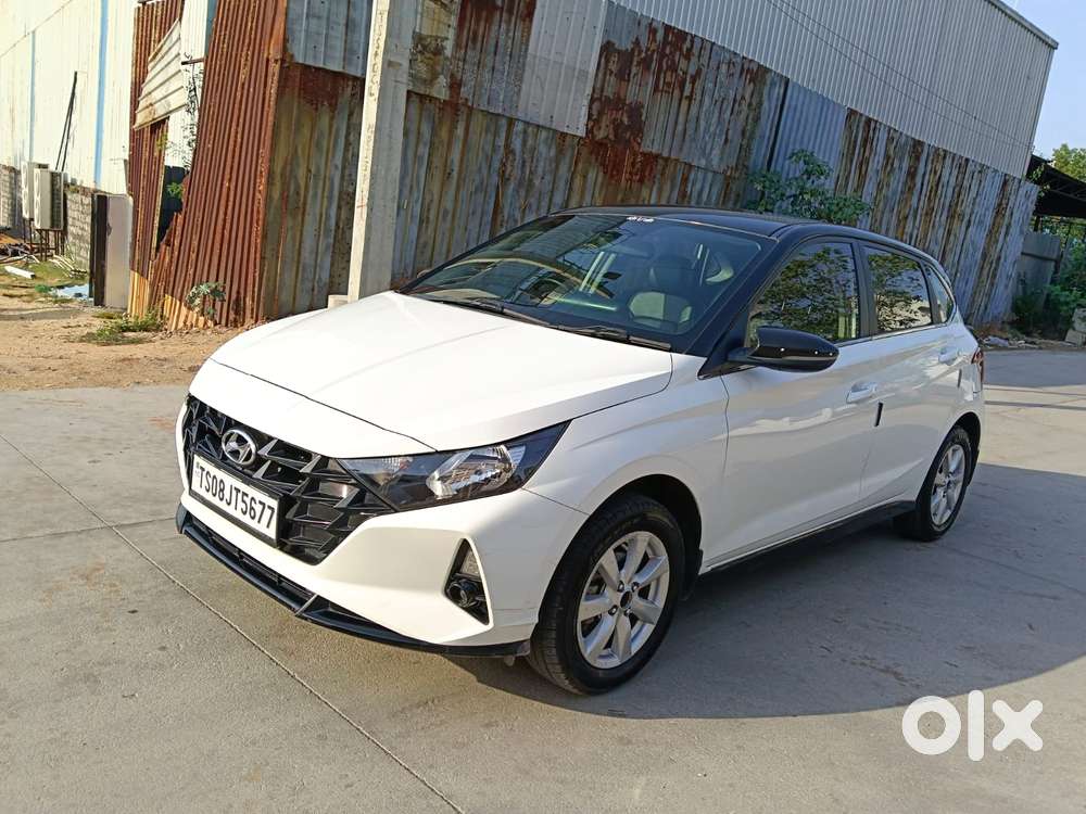 Hyundai I20 Sportz 1.2 Ivt, 2023, Petrol