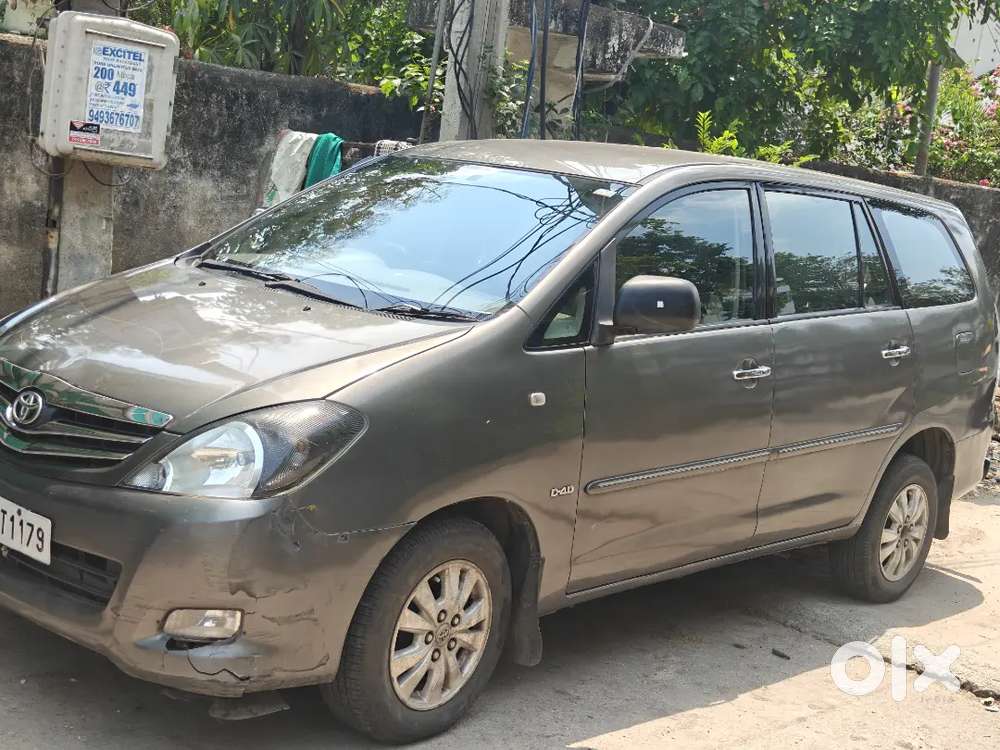 Toyota Innova 2009 Diesel 144246 Km Driven