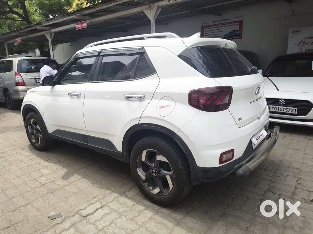 Hyundai Venue Sx (o) Mt 1.5 Diesel, 2021, Diesel