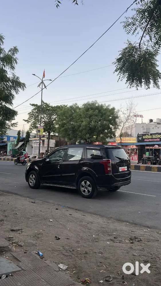 Mahindra Xuv500 W8 2013