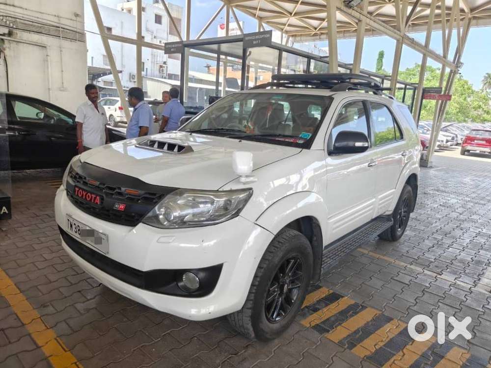 Toyota Fortuner 4x2 Manual, 2013, Diesel