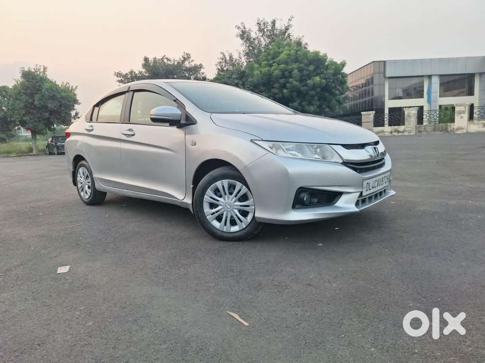 Honda City V Petrol Cvt, 2016