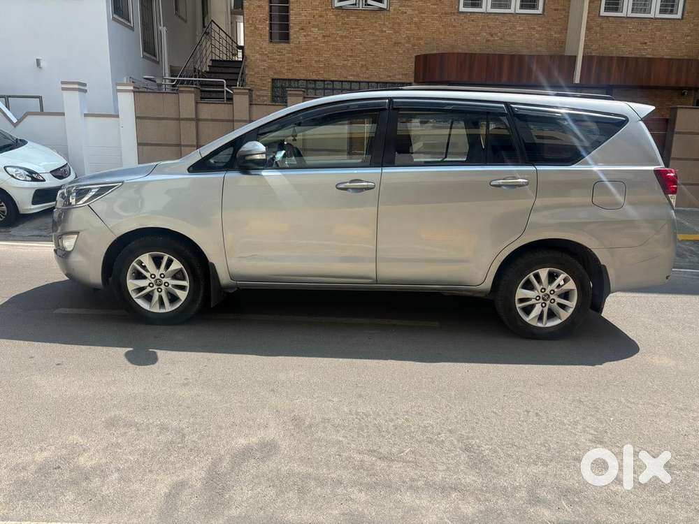 Toyota Innova Crysta 2.8 Gx At, 2017, Diesel