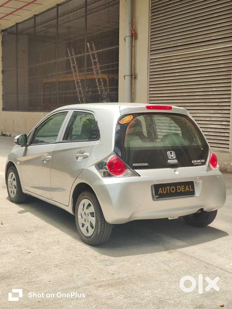 Honda Brio V Mt, 2014, Petrol