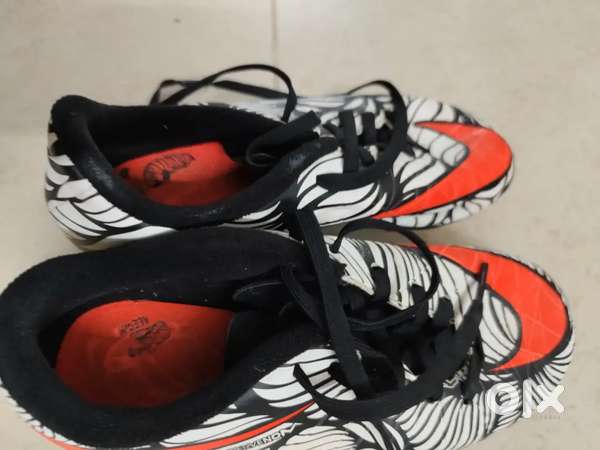 Football shoes