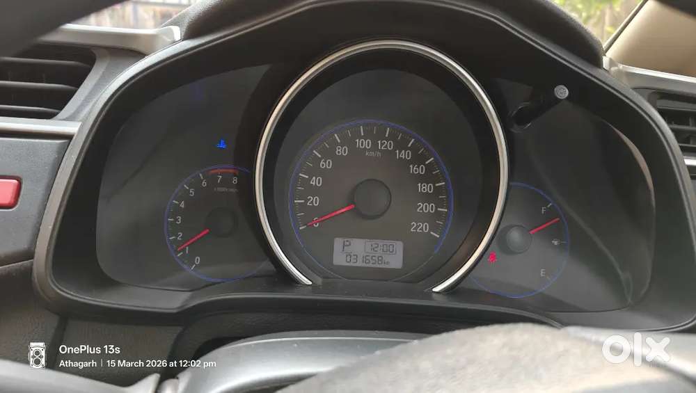 Honda Jazz 2015 Cng & Hybrids 32770 Km Driven