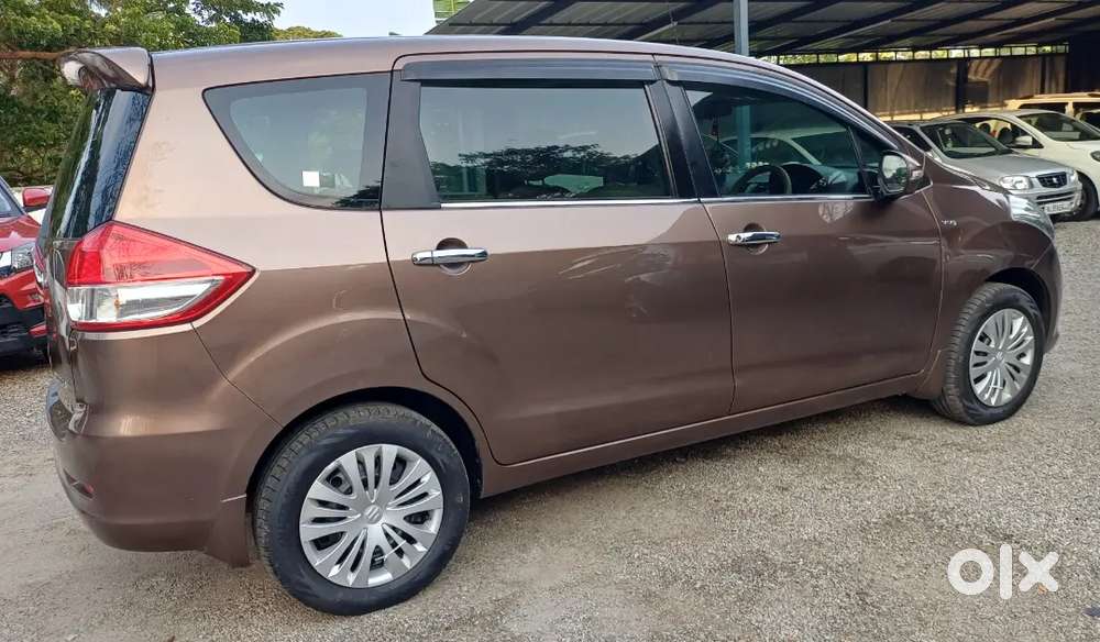 Ertiga Vxi 2012-nov 105000km
