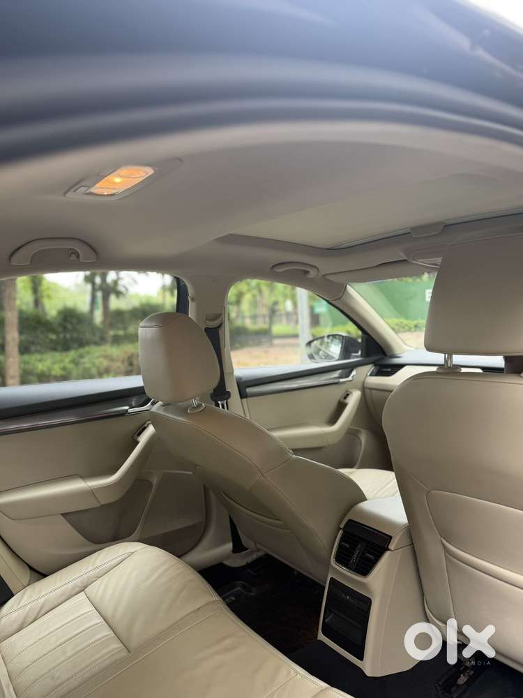 Skoda Octavia 1.8 Tsi Style Plus At, 2017, Petrol