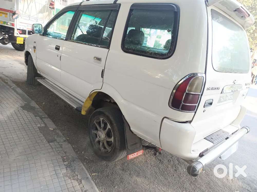 Chevrolet Tavera Neo 3 Ls 2015 Diesel 124755 Km Driven