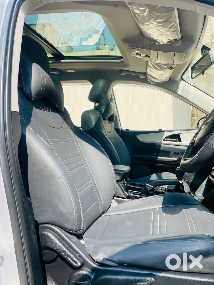 Mahindra Xuv700 2.2 Ax 5 Diesel Mt 7 Str, 2022, Diesel