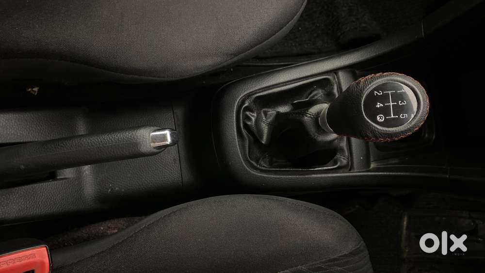 Maruti Suzuki Swift Vxi, 2016, Petrol