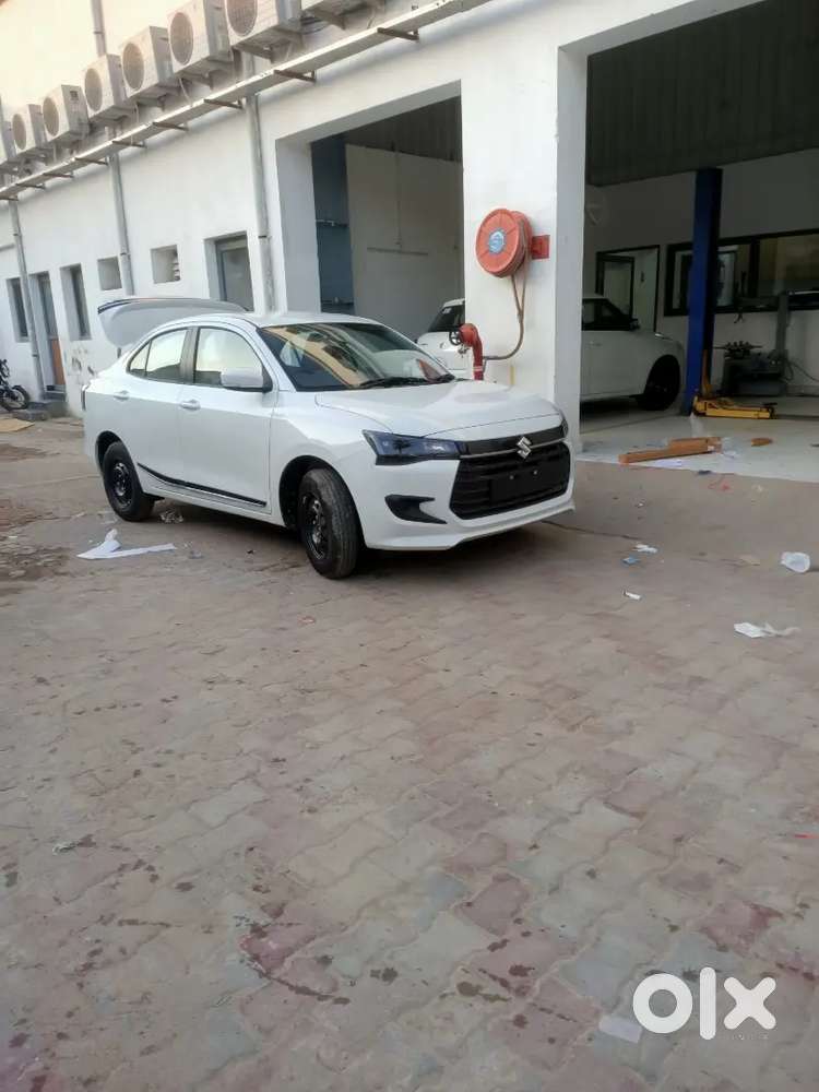 Maruti Suzuki Dzire 2026petrol Manual Car